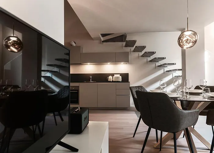 Apartman Gelso D'oro - By Myhomeincomo Como