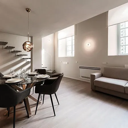 Apartman Gelso D'oro - By Myhomeincomo Como